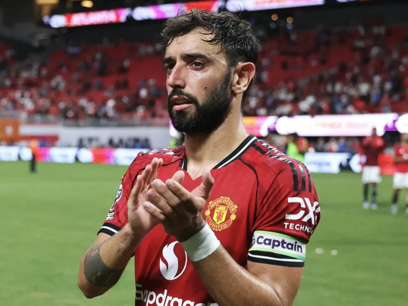 bruno fernandes criticizes manchester united