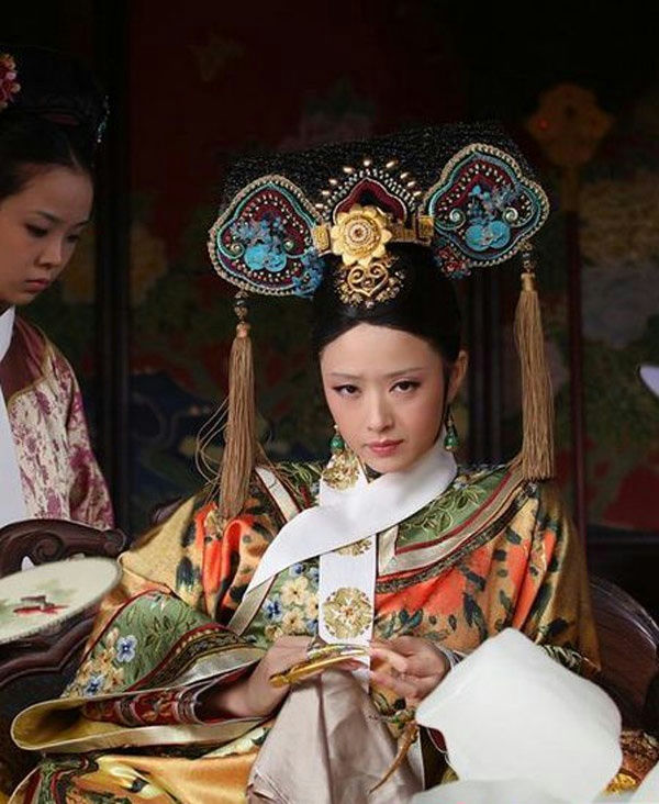 Chinese historical drama costume designpeople' 'portrait' 'traditional' 'ornate' 'elegance.
