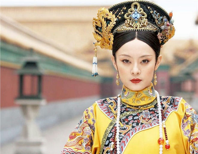 Chinese historical drama costume designperson' 'woman' 'imperial' 'jewelry' 'costume.