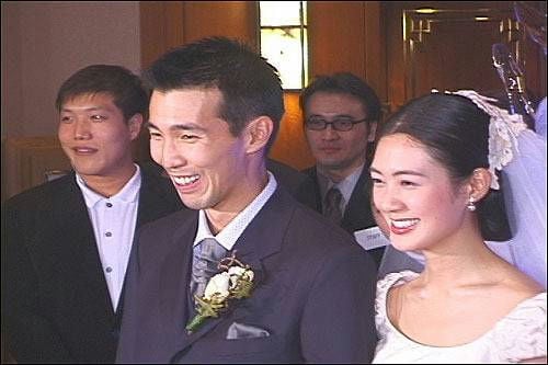 Lee Yo-won marriage and childrenpeople' 'wedding' 'smiling' 'formal' 'indoor.