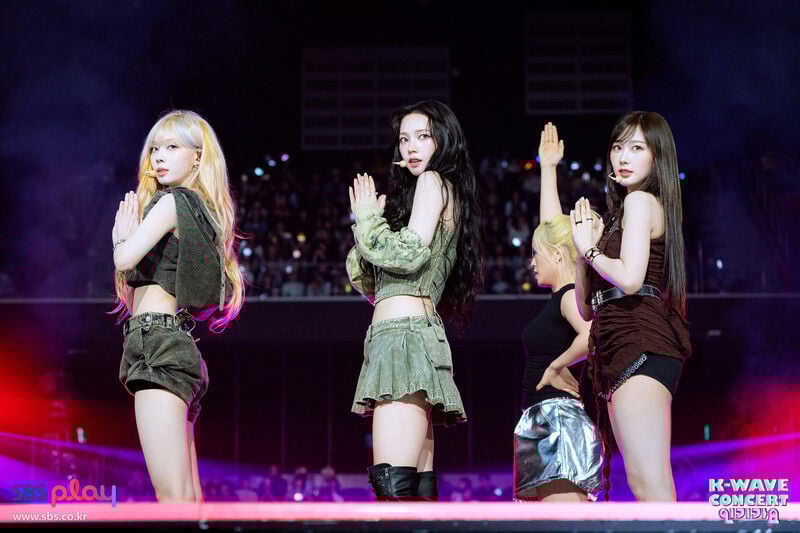 aespa KCON 2025 controversypeople' 'performance' 'stage' 'kpop' 'concert.
