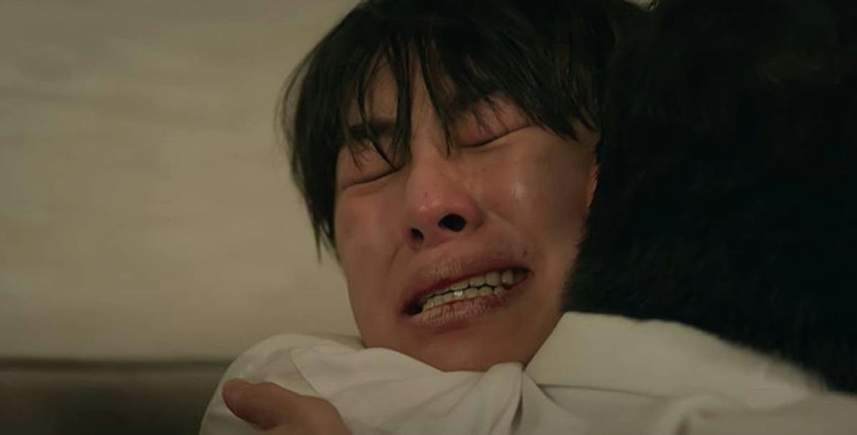 Goo Hye-sun Ahn Jae-hyun Heart on Wheels finalepeople' 'hugging' 'crying' 'emotional' 'comfort.