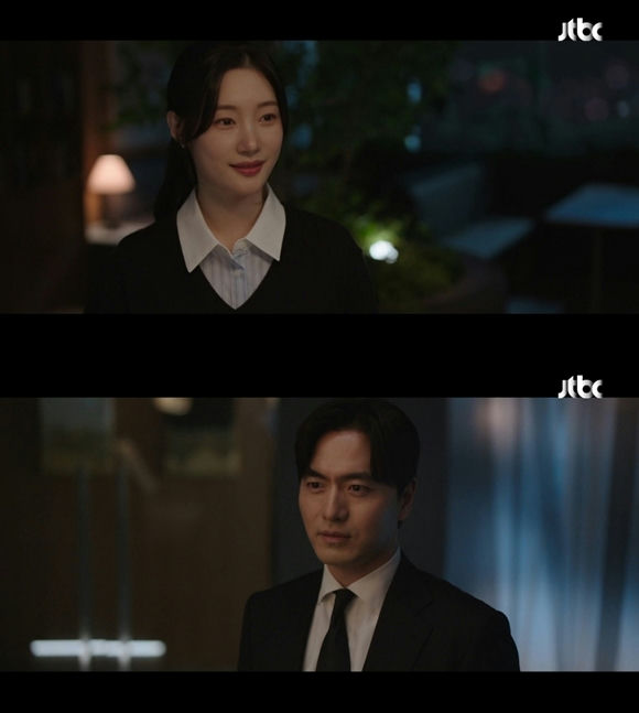 Jung Chae-yeon Beyond The Bar acting reviewpeople' 'smiling' 'suits' 'formal' 'indoors.