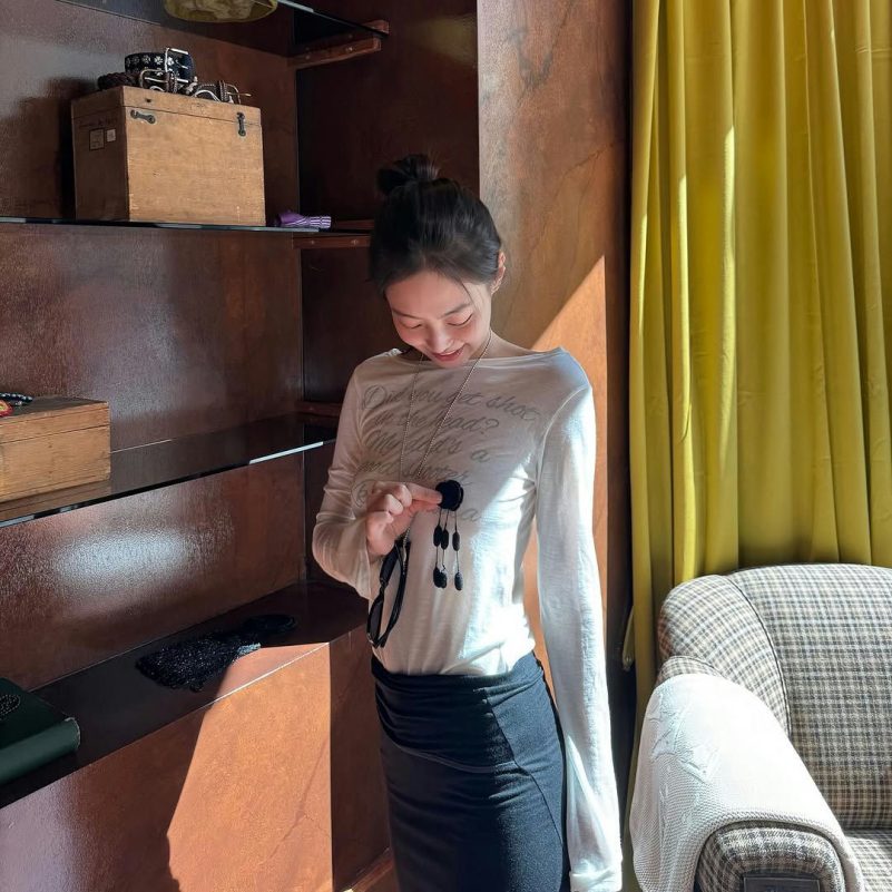 Jennie Paris viral shirt sloganpeople' '' 'ennie' 'jewelry' 'curtain' 'fashion.