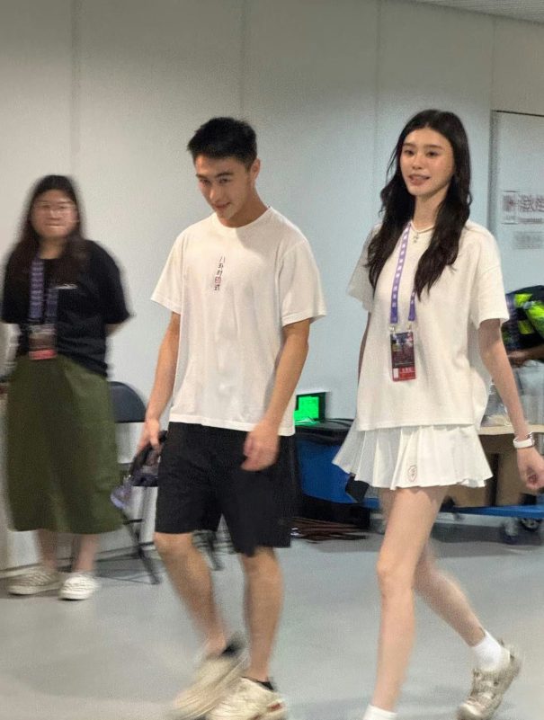 Ming Xi marriage rumorspeople' 'walking' 'indoor' 'shorts' 'skirt' 'white.