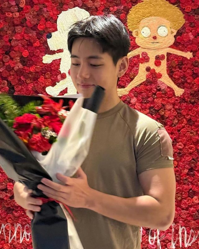 BLACKPINK Jennie V BTS dating rumorsperson' 'portrait' 'flowers' 'artwork' 'smile.