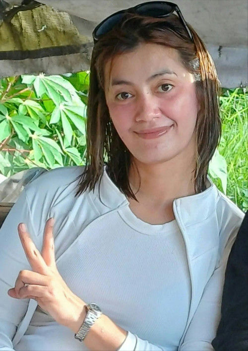 Acquene Arradaza deathperson' 'smiling' 'peace' 'sign' 'sunglasses' 'watch.