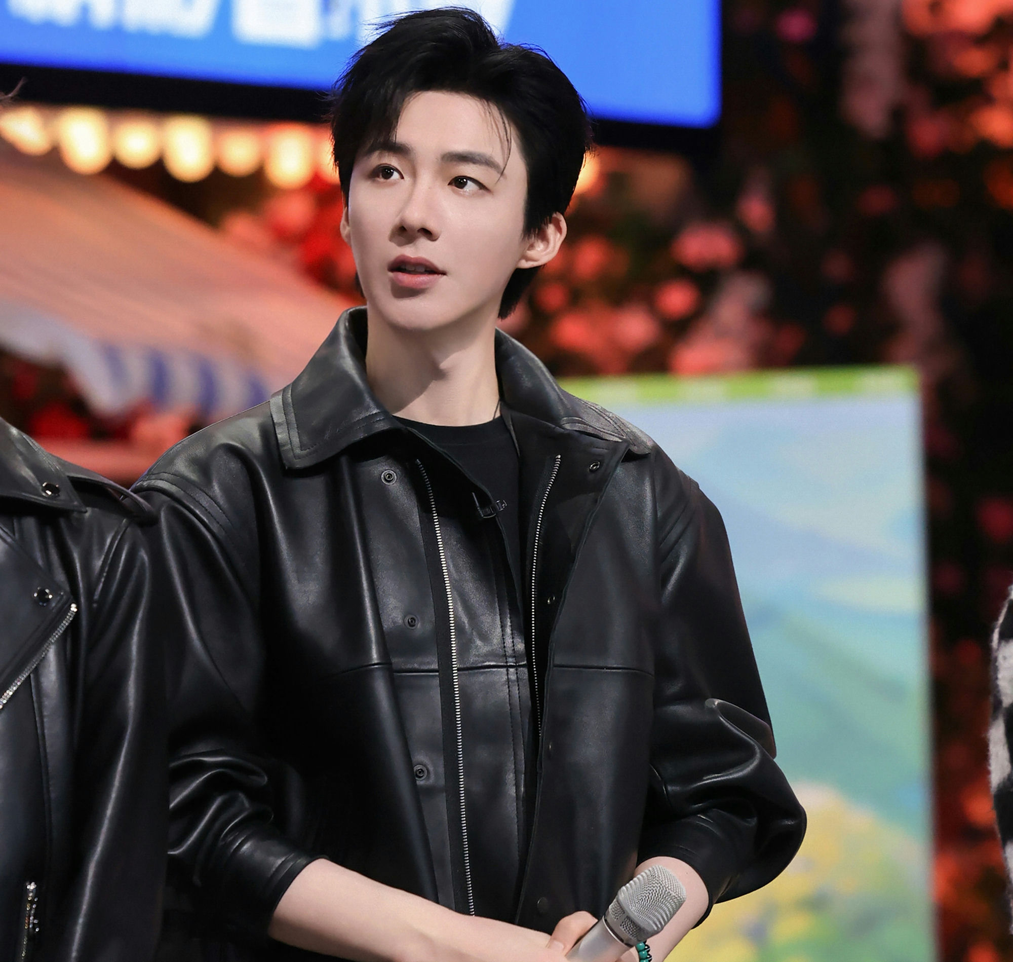 richest Chinese actors 2025people' 'male' 'leather' 'microphone' 'stage.