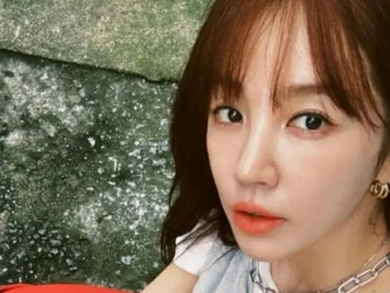 yoon eunhye daily life amid kim jongkook marriage announcement