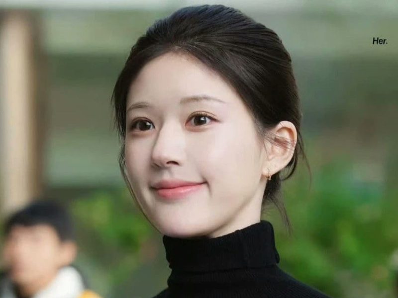 Zhao Lusi scandalspeople' 'portrait' 'smile' 'blackturtle' 'hair.