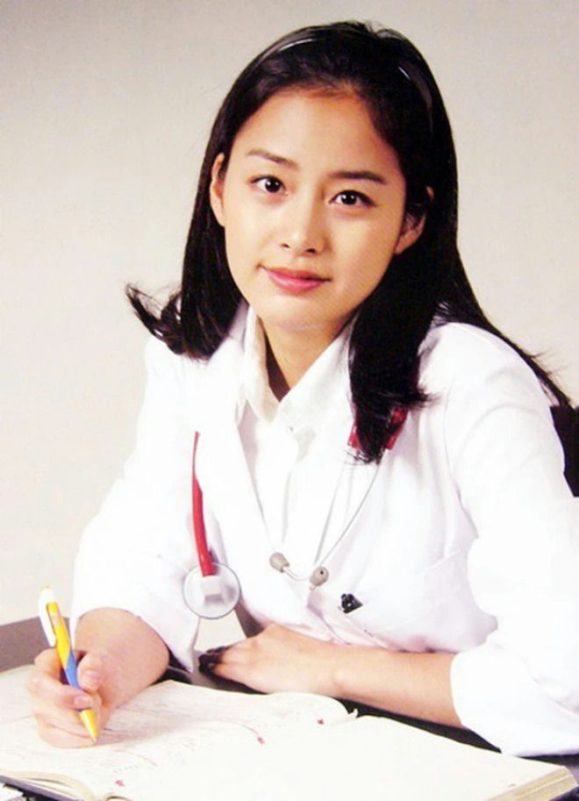 Kim Tae Hee brother Lee Wanpeople' 'woman' 'doctor' 'stethoscope' 'pen' 'writing.