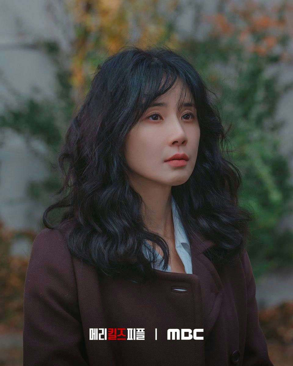 Mary Kills People ratings Lee Bo-youngpeople' 'woman' 'pensive' 'coat' 'wavy' 'hair.