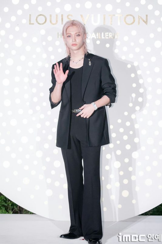 Gong Yoo Louis Vuitton Seoul eventperson' '' 'elix' 'blacksuit' 'waving' 'jewelry.