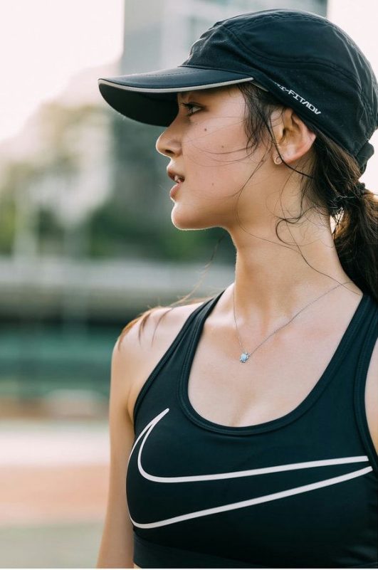 Danielle fitness photos NewJeans ADOR disputeperson' 'fitness' 'hat' 'necklace' 'earring.