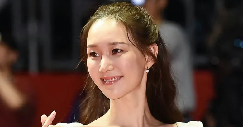 lee yooyoung wedding 2025