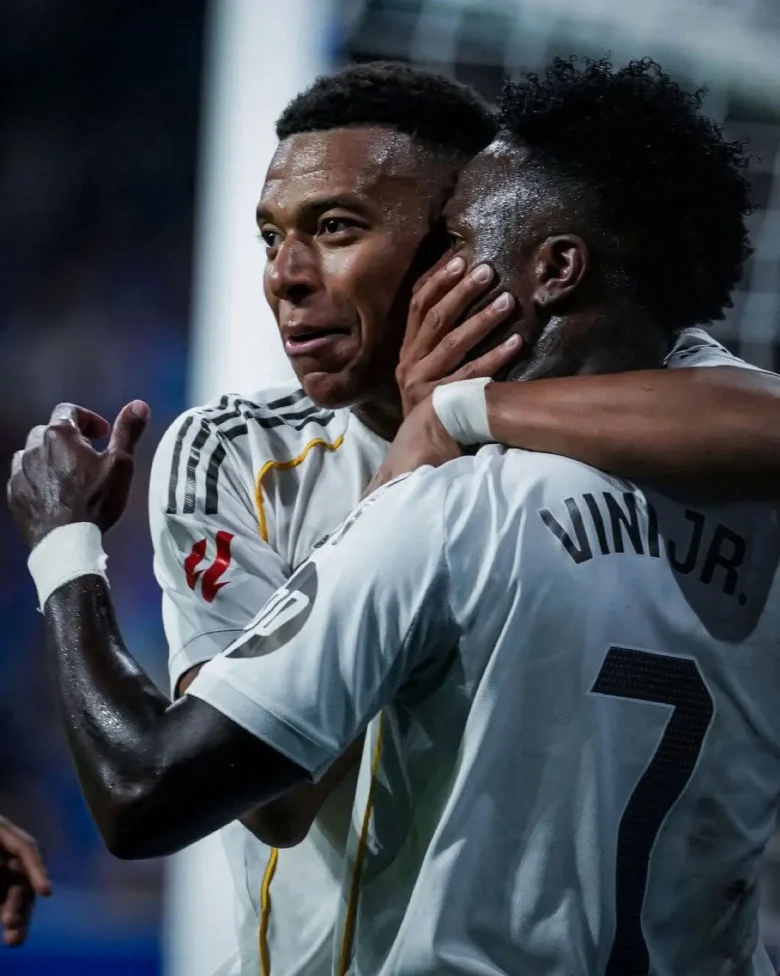 mbappe vinicius gesture