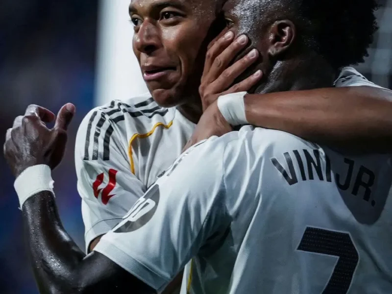 mbappe vinicius gesture