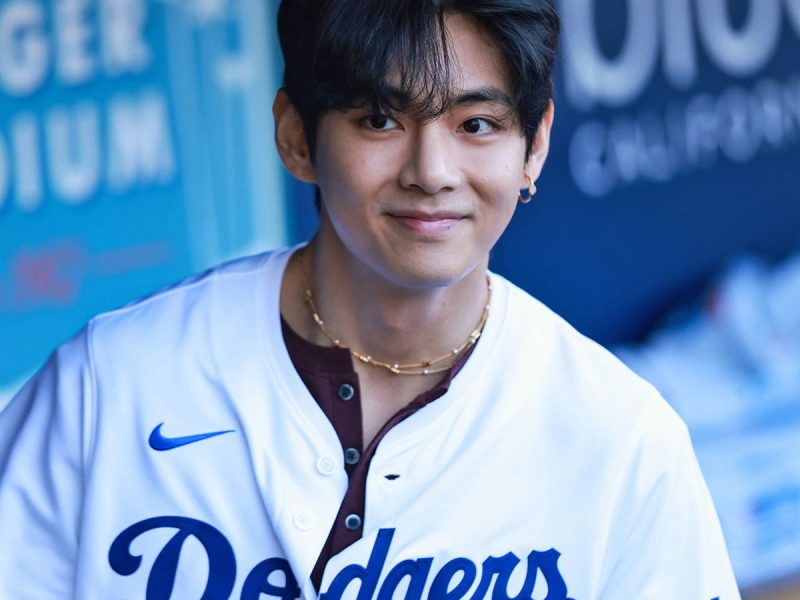 V Shohei Ohtani Dodger Stadium two-shotpeople' '' 'aehyung' 'baseball' 'jersey' '' 'odgers' 'necklace.