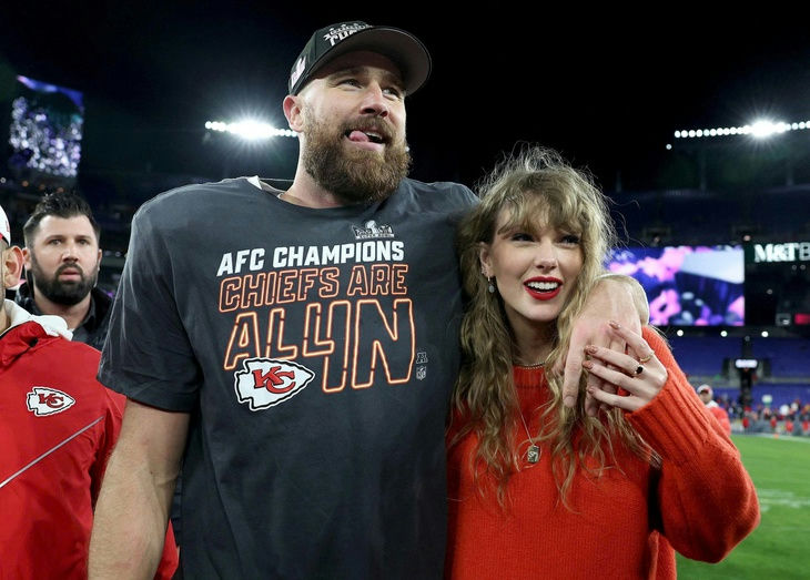 Taylor Swift Travis Kelce engagementpeople' '' 'aylor' 'wift' '' 'hiefs' '' 'ootball' '' 'ouple.