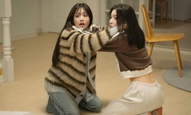 My Girlfriend Is the Man! drama ratings floppeople' 'fighting' 'indoors' 'sweater' 'grabbing.