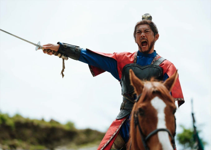Japanese Water Margin dramaperson' 'horse' 'warrior' 'sword' 'armor.