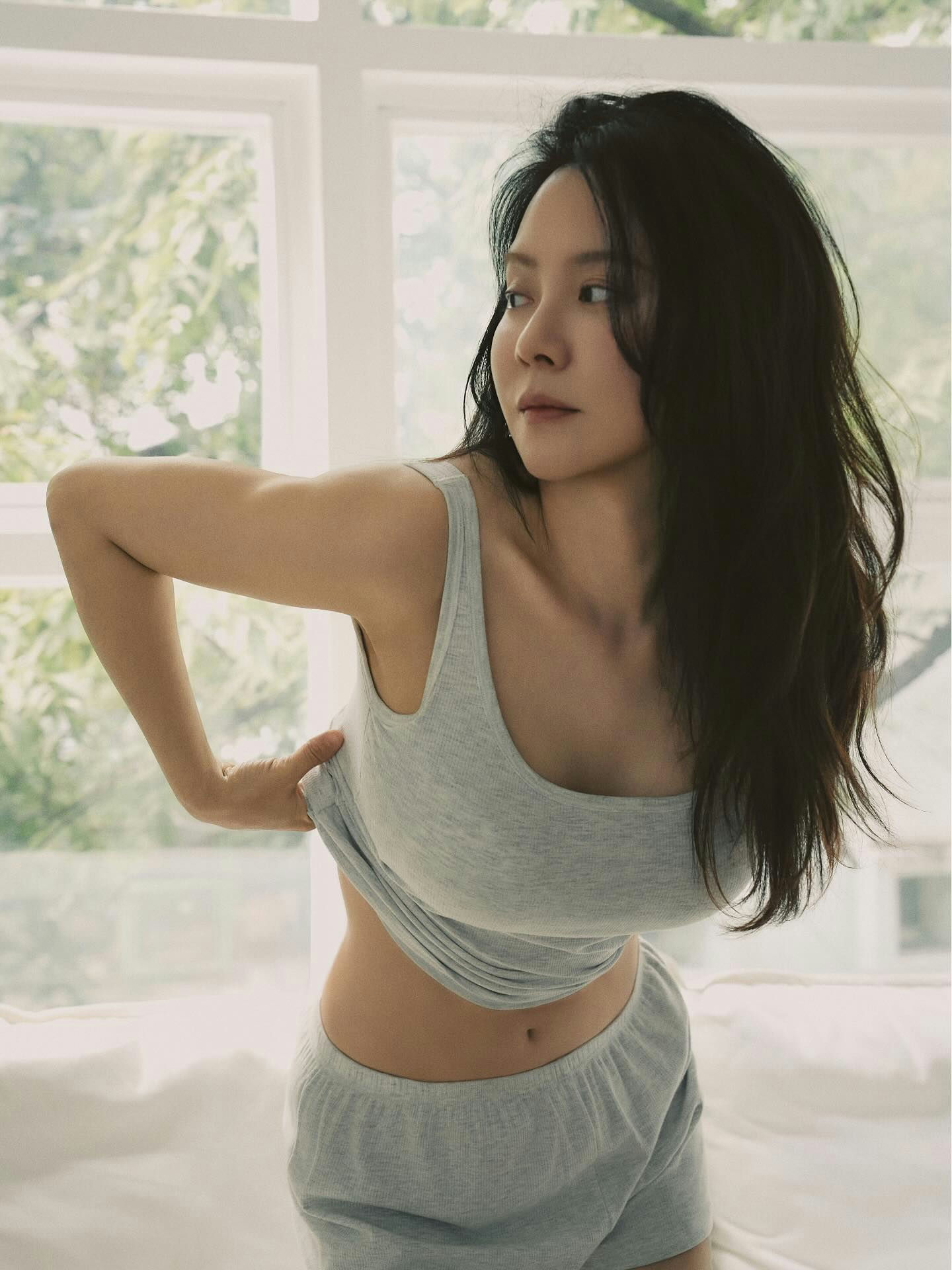 Song Ji Hyo Nina.Ssong lingerie brandpeople' 'woman' 'pajamas' 'window' 'portrait.