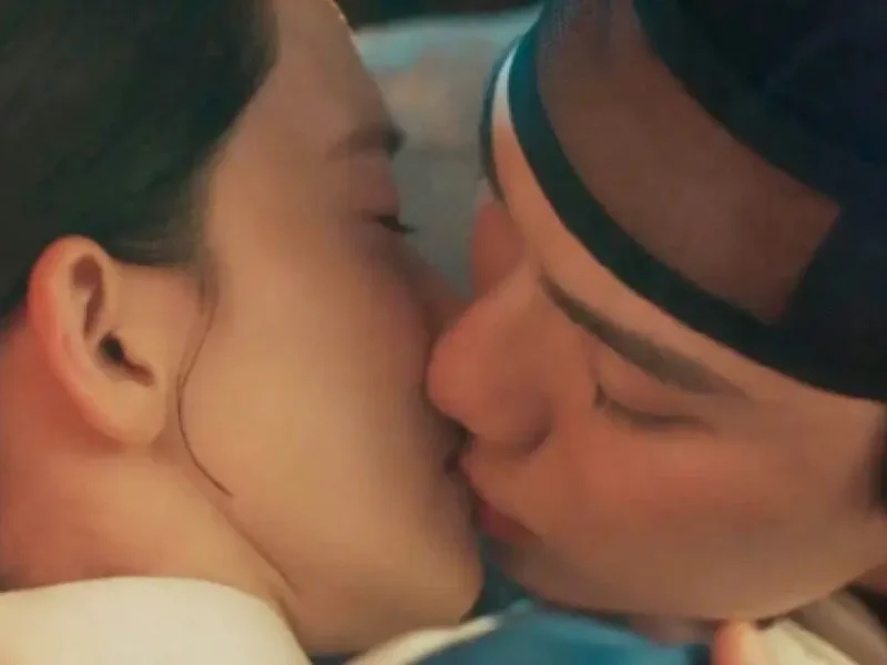 yoona and lee chaemin first kiss bon appetit your majesty