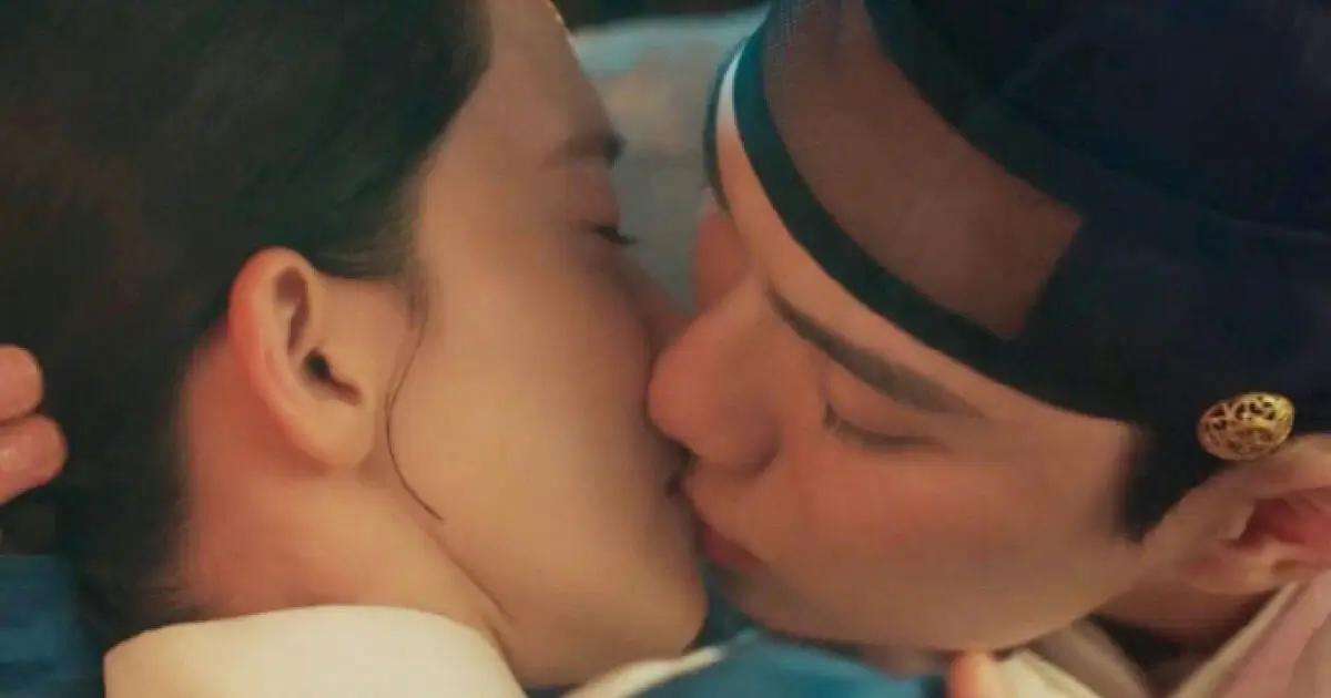 yoona and lee chaemin first kiss bon appetit your majesty