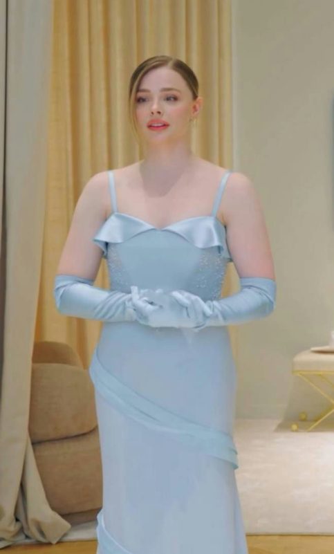 Chloë Grace Moretz Kate Harrison weddingperson' 'woman' 'dress' 'gloves' 'blue.