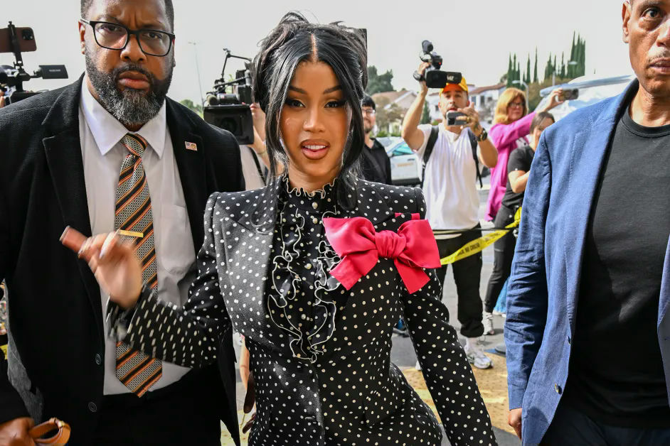 Cardi B court casepeople' '' 'ardi' '' '' 'olka' 'ots' '' 'ow' '' 'ecurity.