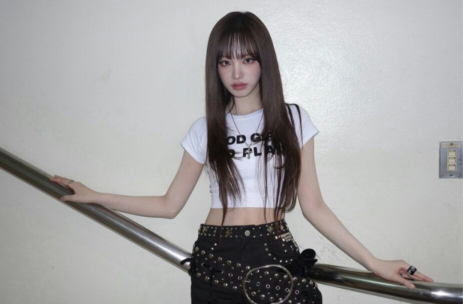 IVE Liz weight loss reactionpeople' 'woman' 'bangs' 'crop' 'top' 'studded' 'belt.