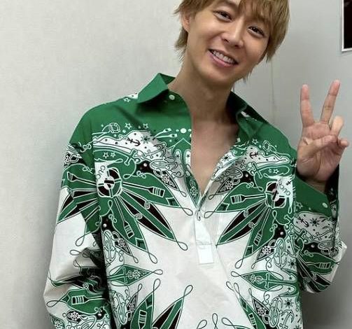 Park Yoochun drug scandal comeback Japanperson' 'smiling' 'peace' 'ign' 'green' 'hirt' 'patterned.