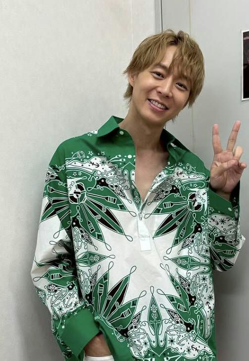 Park Yoochun drug scandal comeback Japanperson' 'smiling' 'peace' 'ign' 'green' 'hirt' 'patterned.