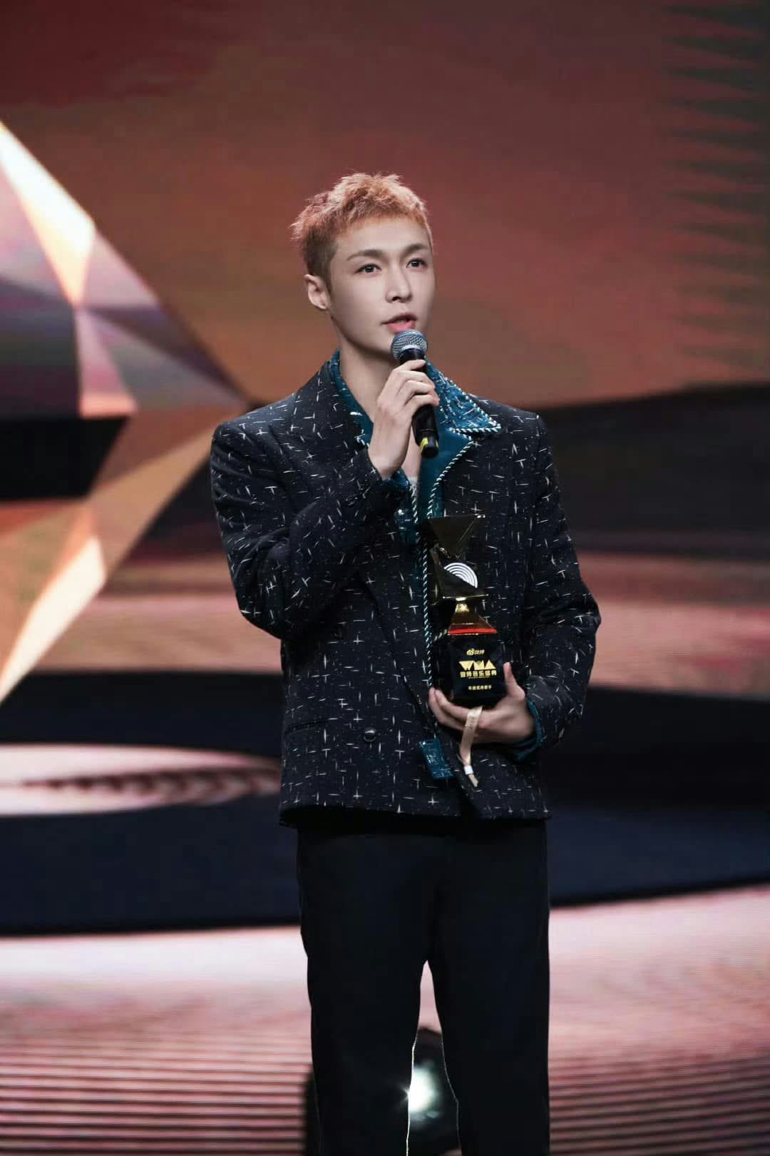 EXO Lay Zhang relationship reunion Suhoperson' 'microphone' 'award' 'blazer' 'stage.