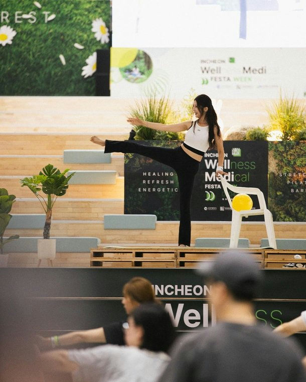 Nam Ji-hyun barre instructorpeople' 'woman' 'yoga' 'medical' 'exercise.