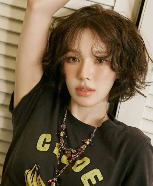 Wendy solo sales after SM Entertainmentpeople' 'woman' 'necklace' 'tshirt' 'hairstyle.