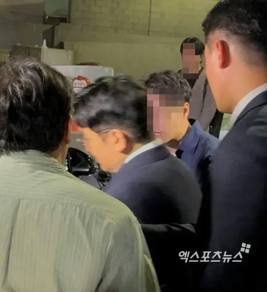 bang si hyuk police investigation
