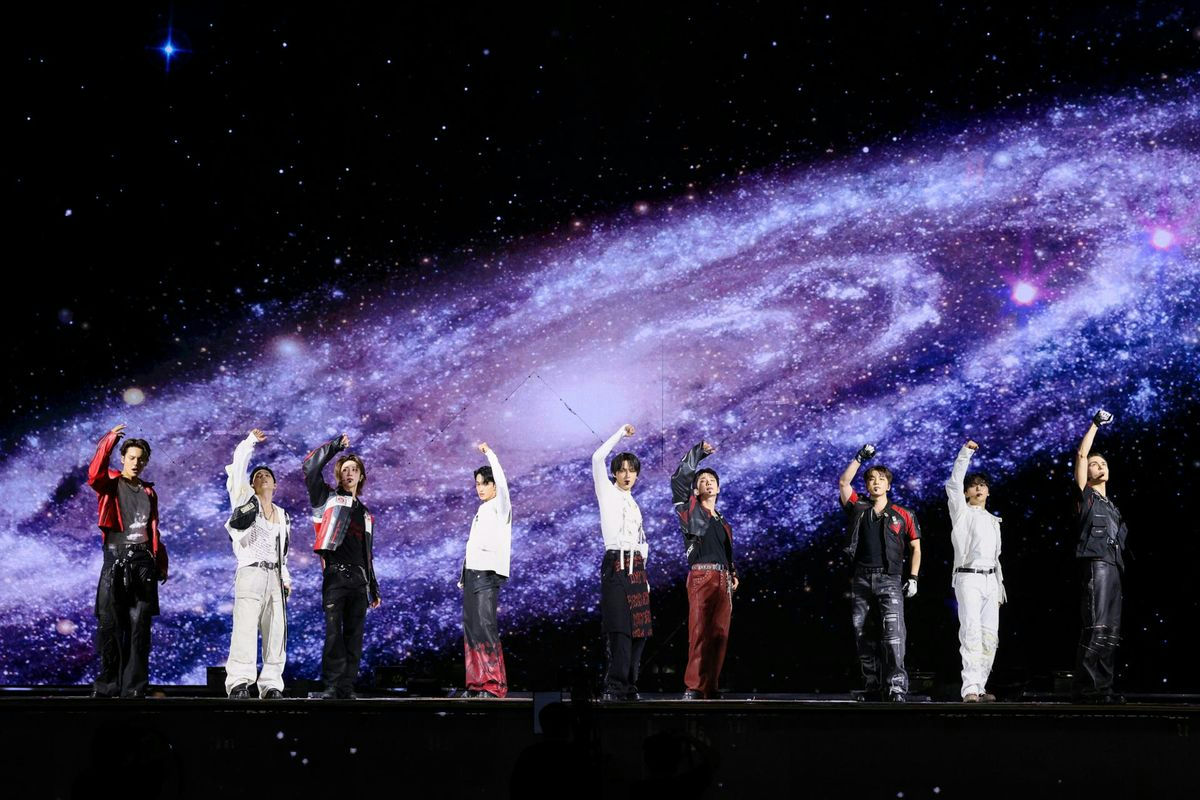 SEVENTEEN concert firework accidentpeople' '' '' '' '' 'galaxy' 'stage' 'performance.