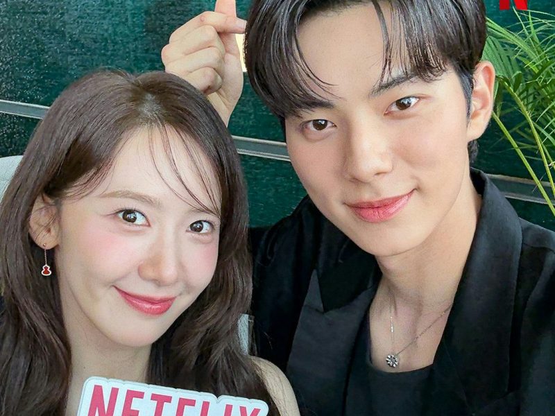 Lee Chae Min Bon Appétit, Your Majestypeople' '' 'etflix' 'celebrities' 'smiling' 'jewelry.