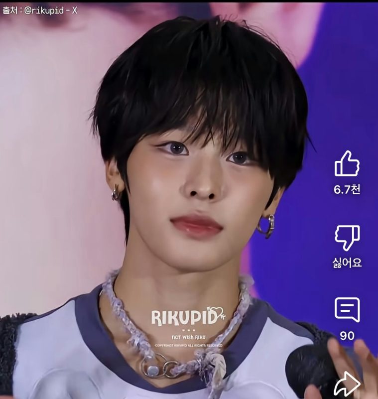 NCT Wish Riku female makeup lookperson' 'portrait' 'jewelry' 'earrings' 'short' 'hair.