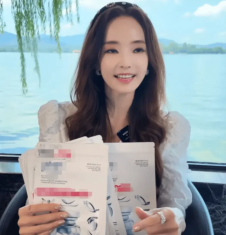 Han Chae-young livestream appearancewoman' 'skincare' 'headband' 'smiling.