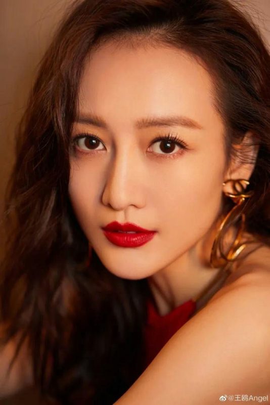 Chinese actresses bare face without makeuppeople' 'woman' 'portrait' 'red' 'lipstick' 'earrings.