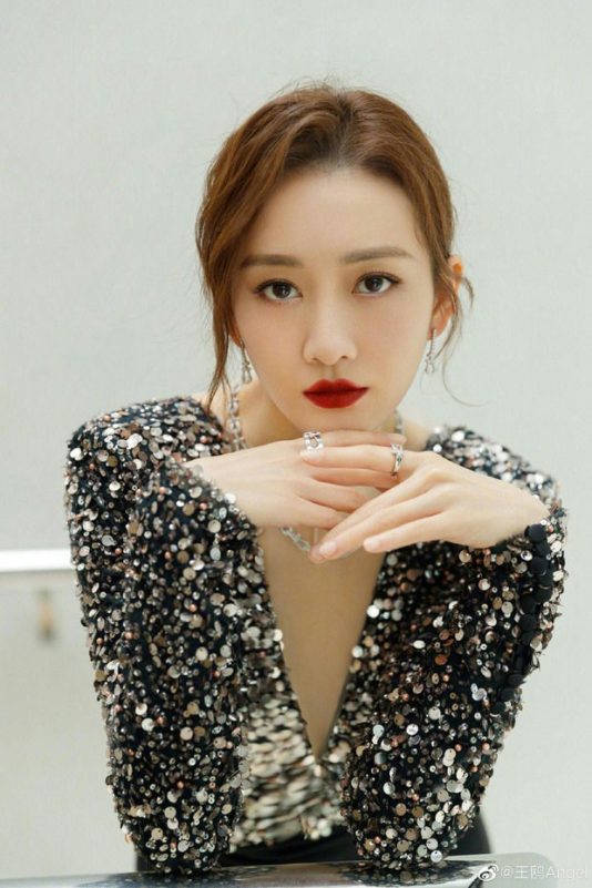 Chinese actresses bare face without makeupwoman' 'portrait' 'red' 'lipstick' 'jewelry' 'sequins.