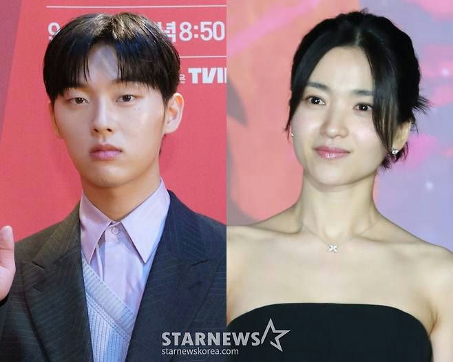 Choi Hyun-wook Kim Tae-ri reunionpeople' 'formal' 'portrait' 'actor' 'actress.