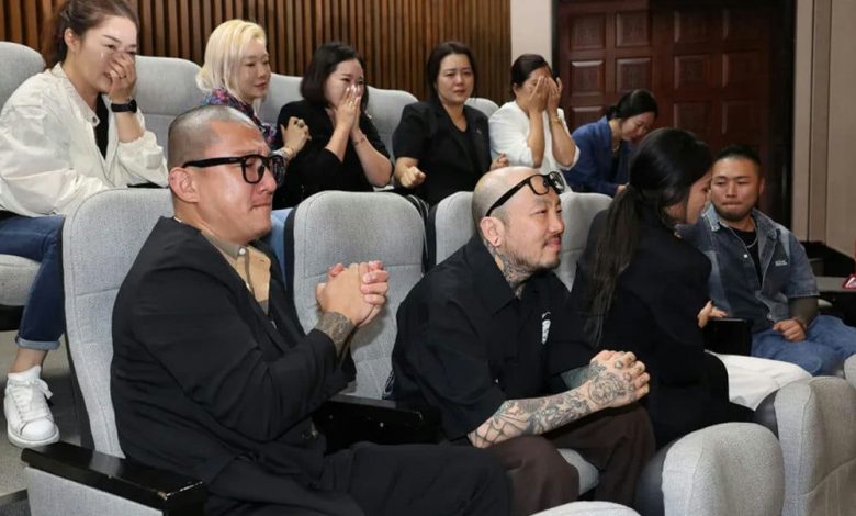 Tattooing legalized in South Korea after 33 yearspeople' 'audience' 'tears' 'tattoos' 'theatre.