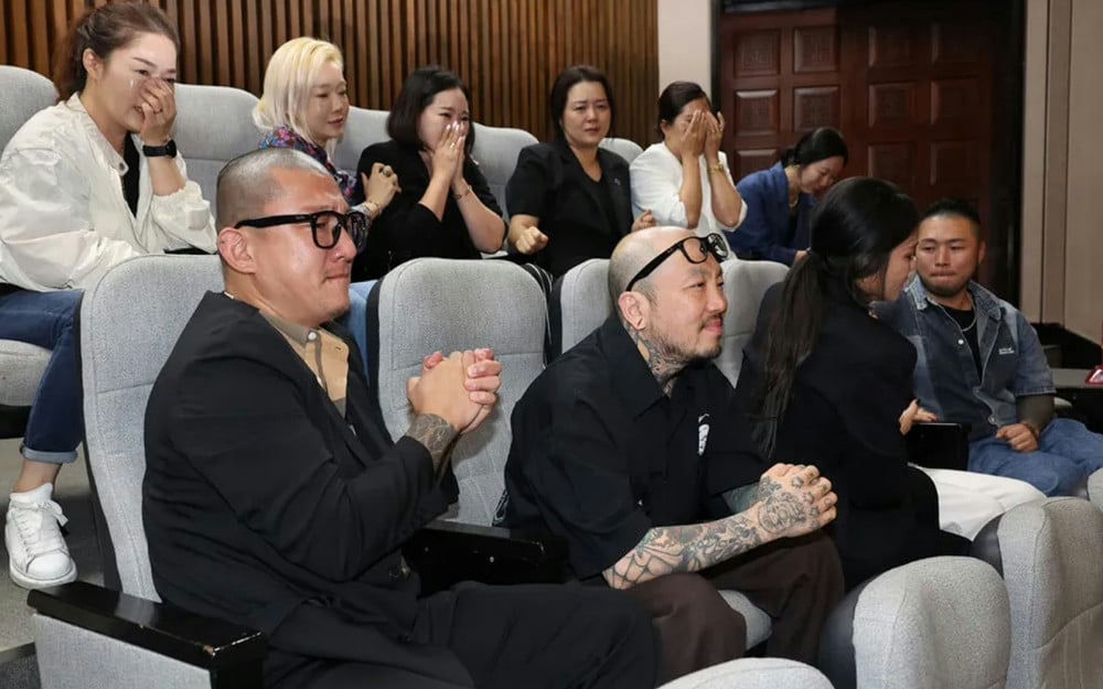 Tattooing legalized in South Korea after 33 yearspeople' 'audience' 'tears' 'tattoos' 'theatre.