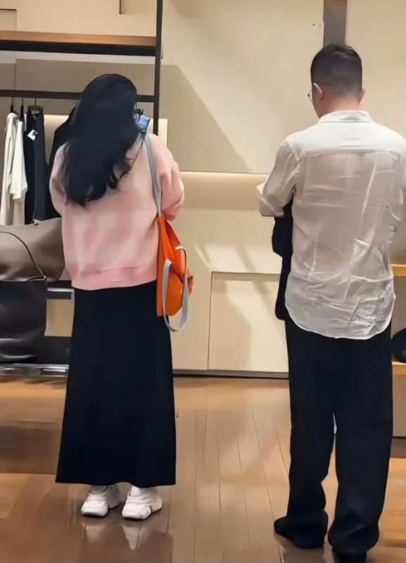 Fan Bingbing dating rumors Japanpeople' 'clothing' 'retail' 'fashion' 'indoor.