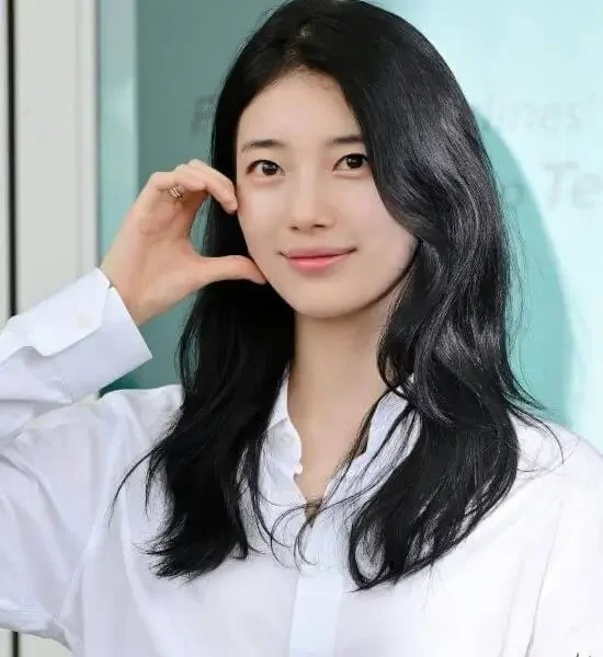 suzy miss a business smile