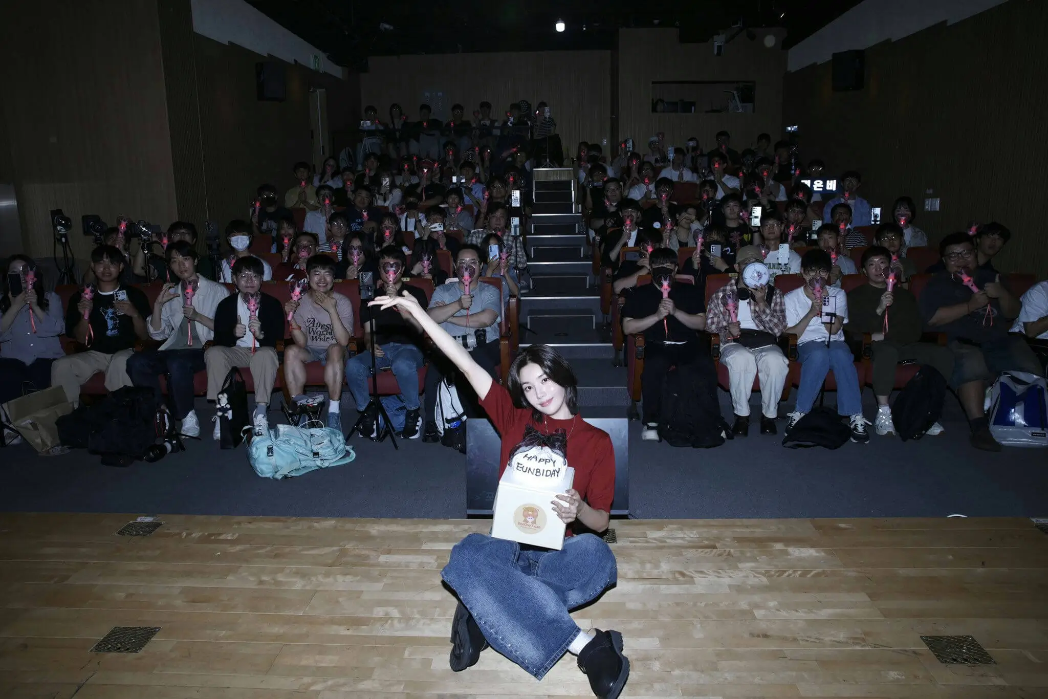 kwon eun bi birthday event reactions