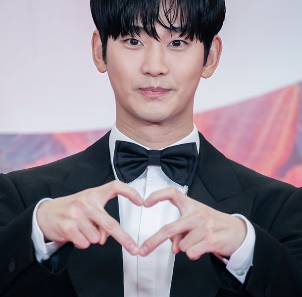 Kim Soo Hyun fandom secondary harmperson' 'man' 'tuxedo' 'heart' 'korean.